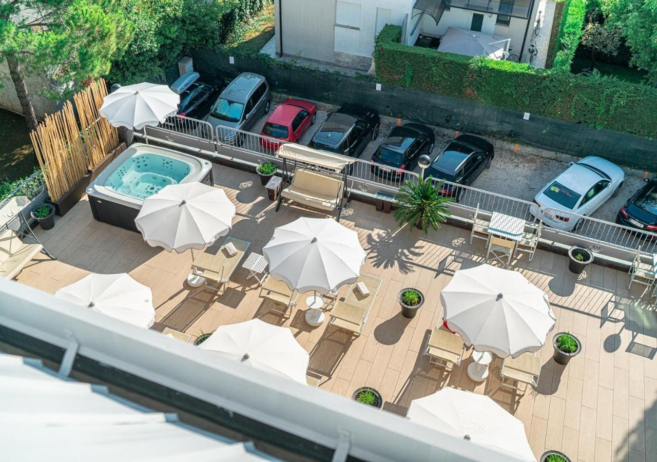 Park Hotel ลินญาโน ซับเบียโดโร ภายนอก รูปภาพ