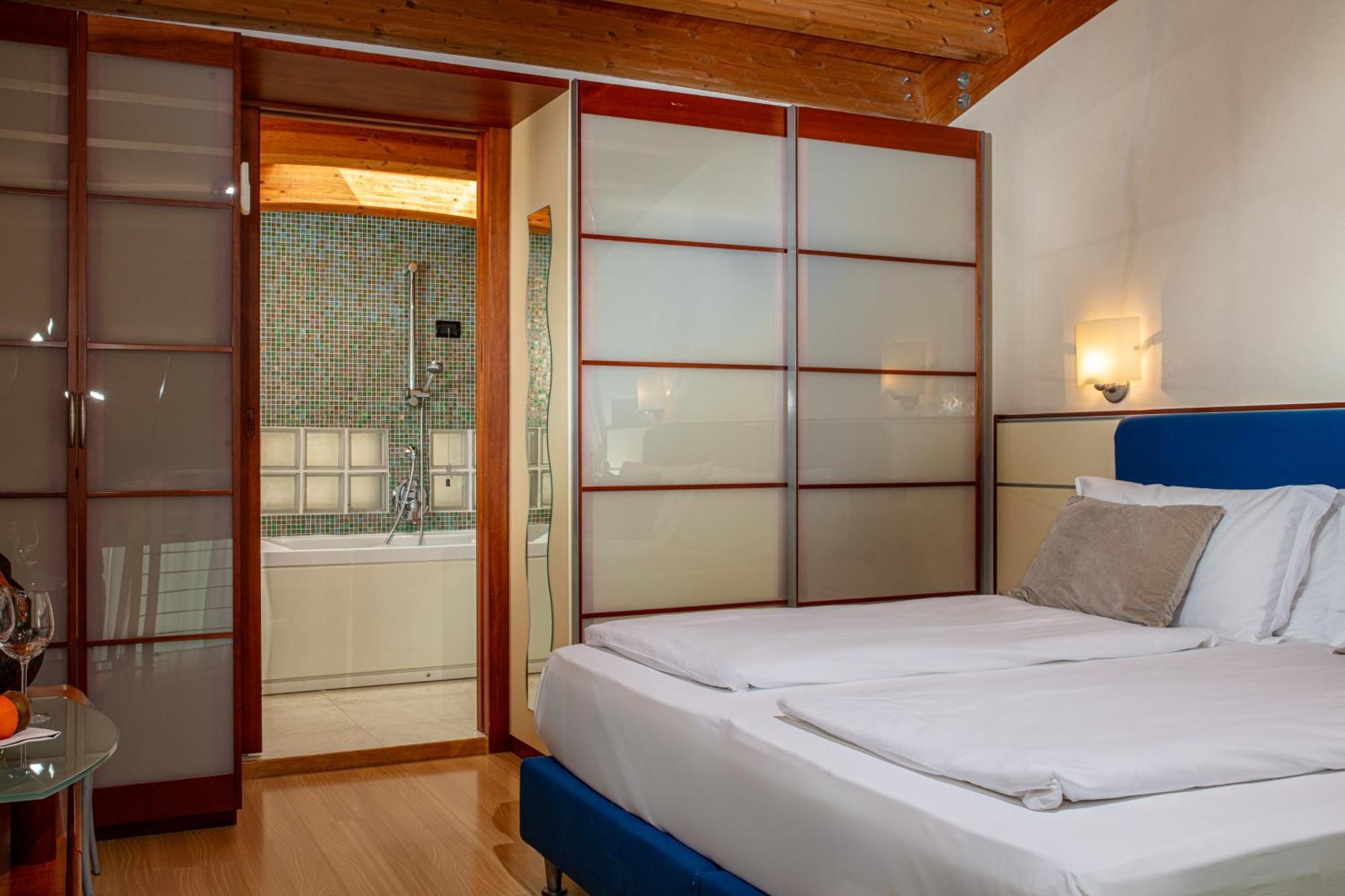 Park Hotel ลินญาโน ซับเบียโดโร ภายนอก รูปภาพ