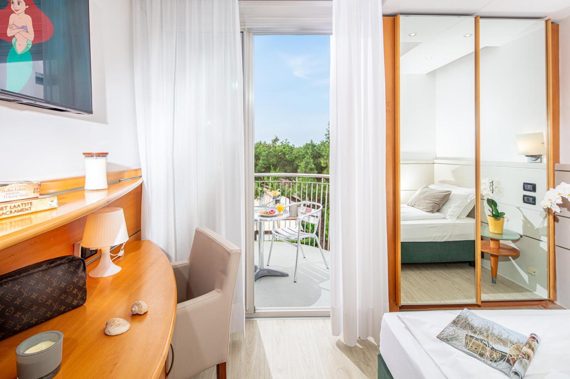 Park Hotel ลินญาโน ซับเบียโดโร ภายนอก รูปภาพ